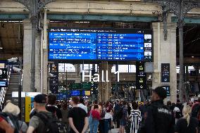 Paris 2024 - Chaos In The Train Stations - Paris