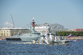 RUSSIA-ST. PETERSBURG-NAVY DAY-NAVAL PARADE CEREMONY