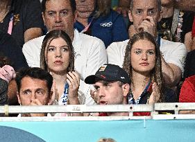 Paris 2024 - Princess Leonor And Sofia At Handball