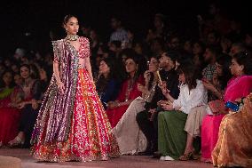 INDIA-NEW DELHI-FASHION SHOW-FDCI INDIA COUTURE WEEK