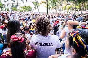 Venezuelans in Colombia during Presidential Elections