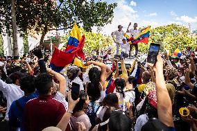 Venezuelans in Colombia during Presidential Elections