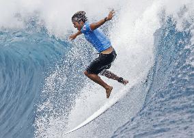 Paris Olympics: Surfing