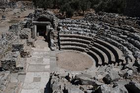 Ancient Greek Cities Located On The Aegean Sea Coast Of Turkiye