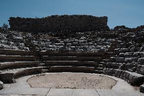 Ancient Greek Cities Located On The Aegean Sea Coast Of Turkiye