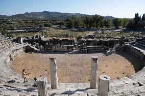 Ancient Greek Cities Located On The Aegean Sea Coast Of Turkiye