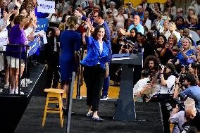 PA Gov. Shapiro and MI Gov. Whitmer headline Harris? presidential campaing event in Pennsylvania