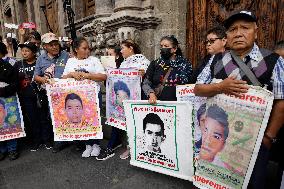 Mothers, Fathers And Relatives Of The 43 Missing Students From Ayotzinapa Meet Privately With Claudia Sheinbaum, Mexico's Virtua