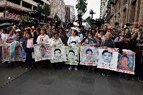 Mothers, Fathers And Relatives Of The 43 Missing Students From Ayotzinapa Meet Privately With Claudia Sheinbaum, Mexico's Virtua