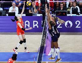 Paris 2024 - Women’s Volleyball - China v USA