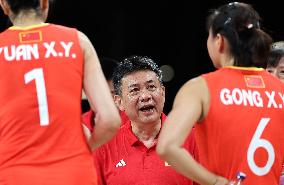 Paris 2024 - Women’s Volleyball - China v USA