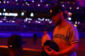 MLB Minnesota Twins Vs New York Mets