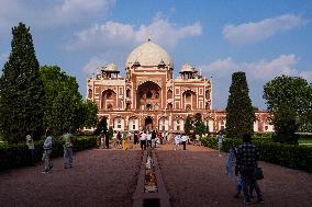 INDIA-NEW DELHI-HUMAYUN-TOMB