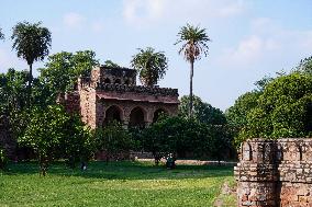 INDIA-NEW DELHI-HUMAYUN-TOMB