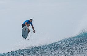 (PARIS2024)FRENCH POLYNESIA-TAHITI-OLY-SURFING