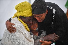 Search For Landslide Victims Continues - Ethiopia