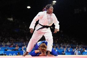 Paris 2024 - Judo - Clarisse Agbegnenou v Gili Sharir