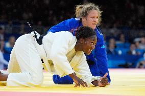 Paris 2024 - Judo - Clarisse Agbegnenou v Gili Sharir