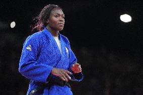 Paris 2024 - Judo - Clarisse Agbegnenou v Laura Fazliu