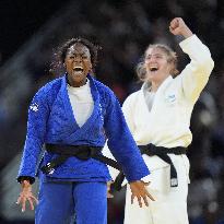 Paris 2024 - Judo - Clarisse Agbegnenou v Andreja Leski