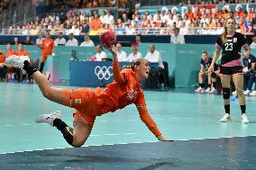 Paris 2024 - Handball - Netherlands v Spain