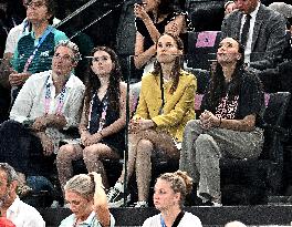 Paris 2024 - Gymnastic - Natalie Portman In The Stands