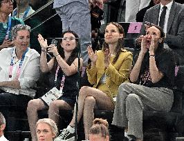 Paris 2024 - Gymnastic - Natalie Portman In The Stands