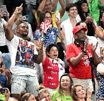 Paris 2024 - Gymnastic - Simone Billes' Parents and Husband In The Stands