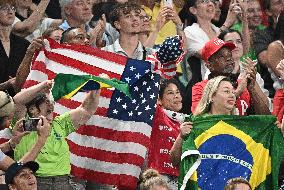 Paris 2024 - Gymnastic - Simone Billes' Parents and Husband In The Stands