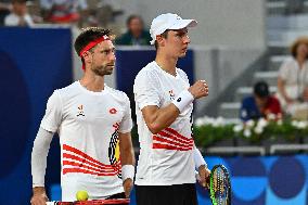 Paris 2024 - Tennis - Murray And Evans v Vligen And Gille