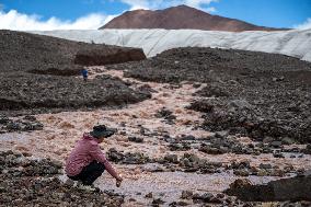 ChineseToday | Chinese expedition team braves river headwaters