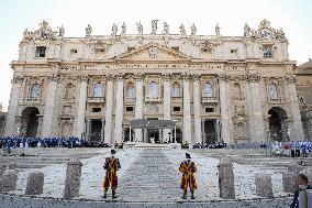 Pope Francis Attends An Open-Air Audience - Vatican