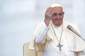 Pope Francis Attends An Open-Air Audience - Vatican