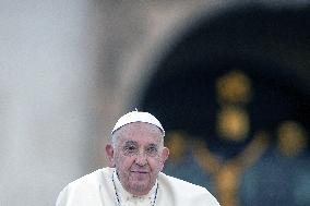 Pope Francis Attends An Open-Air Audience - Vatican