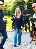 Reese Witherspoon On Set - NYC