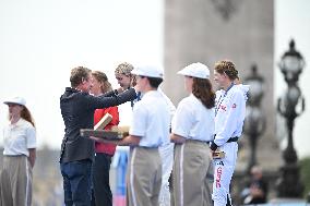 Paris 2024 - Women’s Triathlon Medal Ceremony