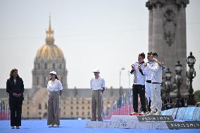 Paris 2024 - Men’s Triathlon Medal Ceremony