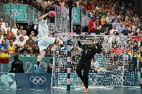 Paris 2024 - Handball - Spain v Japon