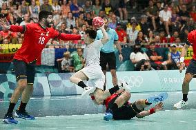 Paris 2024 - Handball - Spain v Japon