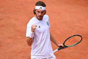 Paris 2024 - Tennis - Stefanos Tsitsipas v Sebastian Baez