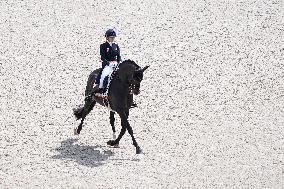 (PARIS2024)FRANCE-VERSAILLES-OLY-EQUESTRIAN