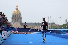 Paris 2024 - Men's Triathlon Illustrations