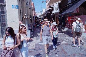 Summer Daily Life In Athens