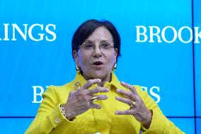 DC: Esp. Rep. Penny Pritzker hold a Ukraine’s Economic Recovery conversation