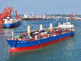 Penglai-Caribbean Route First Cargo Ship in Yantai