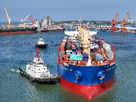 Penglai-Caribbean Route First Cargo Ship in Yantai