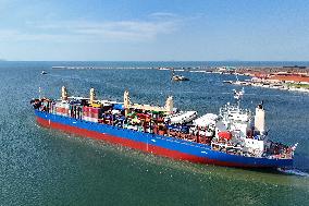 Penglai-Caribbean Route First Cargo Ship in Yantai