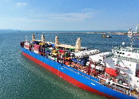 Penglai-Caribbean Route First Cargo Ship in Yantai