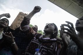 Fresh Violence Erupt In Student Protests - Dhaka