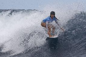 Paris Olympics: Surfing